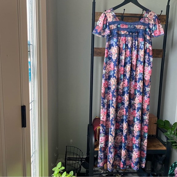 Vintage Vanity Fair women’s floral short sleeve long sleeping gown Made in USA L - Picture 5 of 6